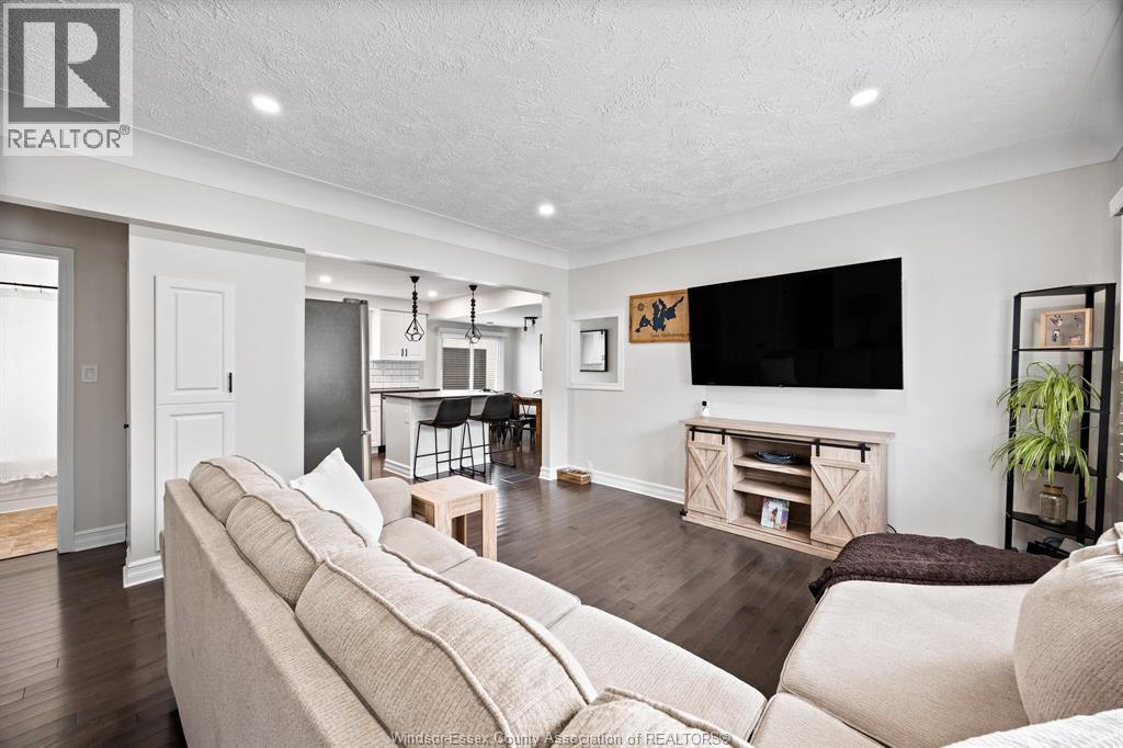 210 Pierre Avenue, Lakeshore, Ontario  N0R 1C0 - Photo 9 - 25027598