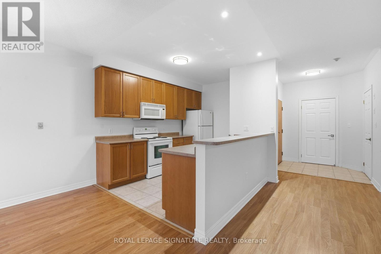 204 - 443 Centennial Forest Drive, Milton (Tm Timberlea), Ontario  L9T 6A1 - Photo 9 - W12491602