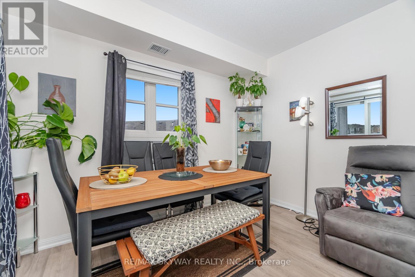 303 - 60 Baycliffe Crescent, Brampton, Ontario  L7A 0Z4 - Photo 13 - W12491650