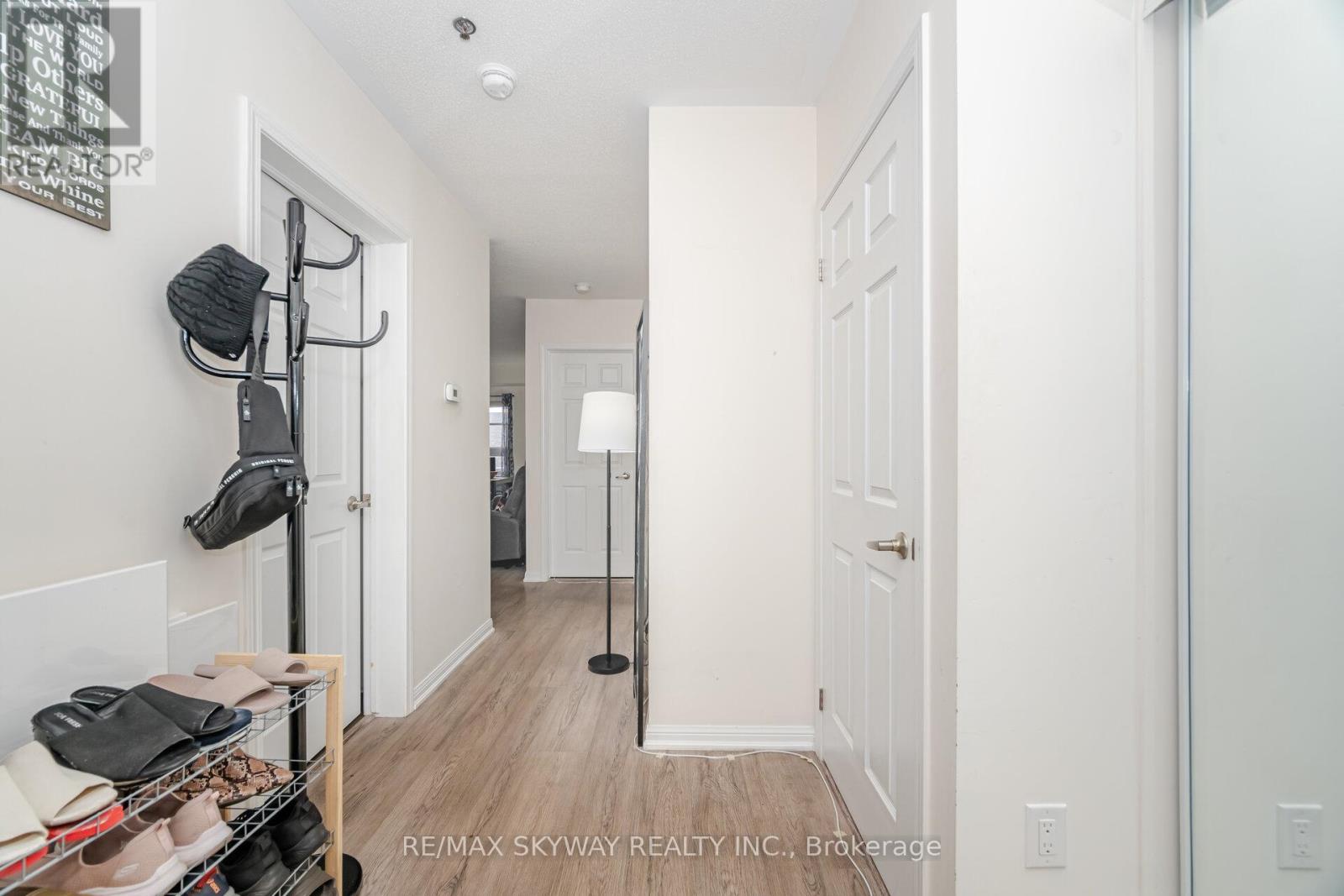 303 - 60 Baycliffe Crescent, Brampton, Ontario  L7A 0Z4 - Photo 6 - W12491650