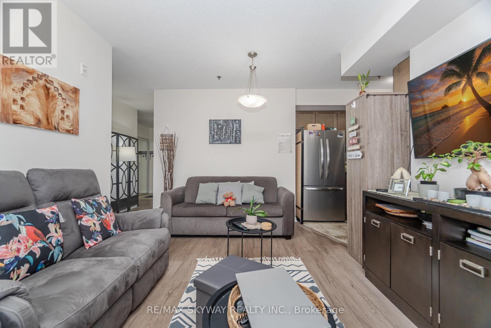 303 - 60 Baycliffe Crescent, Brampton, Ontario  L7A 0Z4 - Photo 9 - W12491650