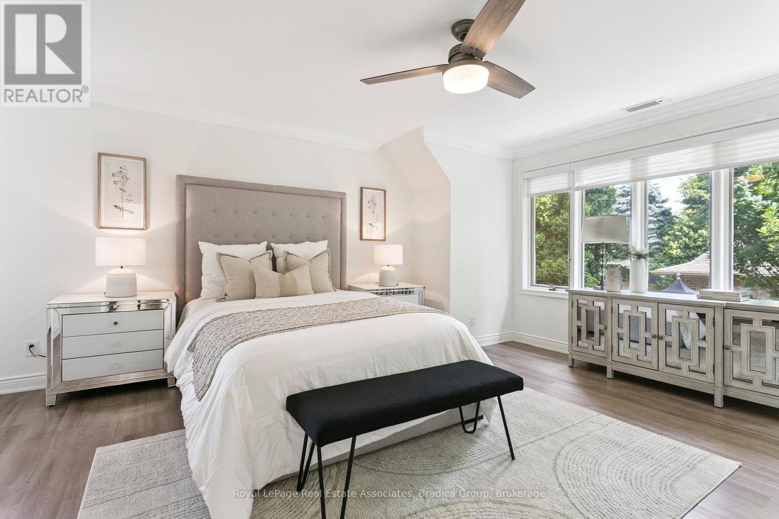 19 Lorraine Gardens, Toronto, Ontario  M9B 4Z5 - Photo 24 - W12491680