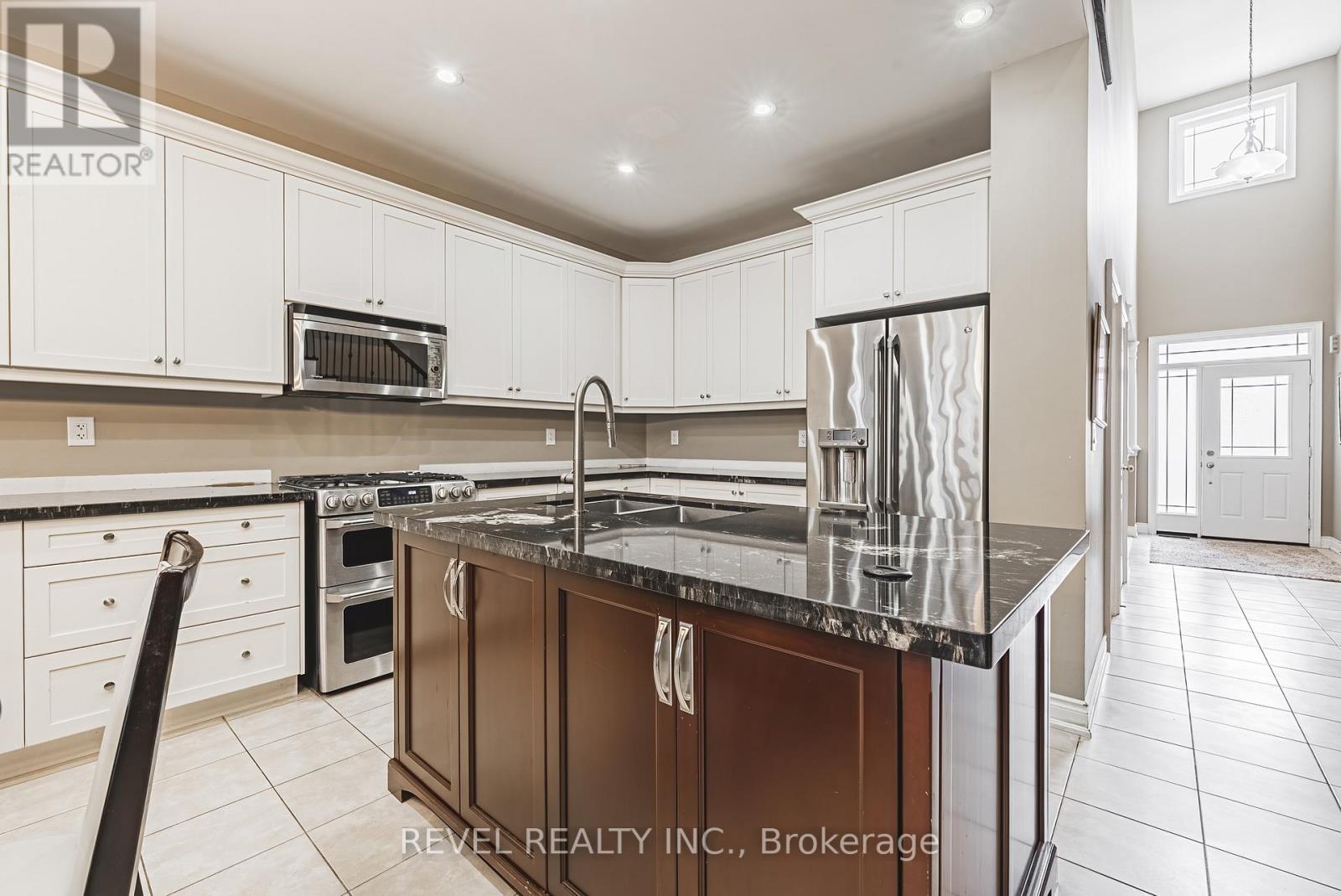 664 Serafini Crescent, Milton, Ontario  L9T 7P3 - Photo 13 - W12491686