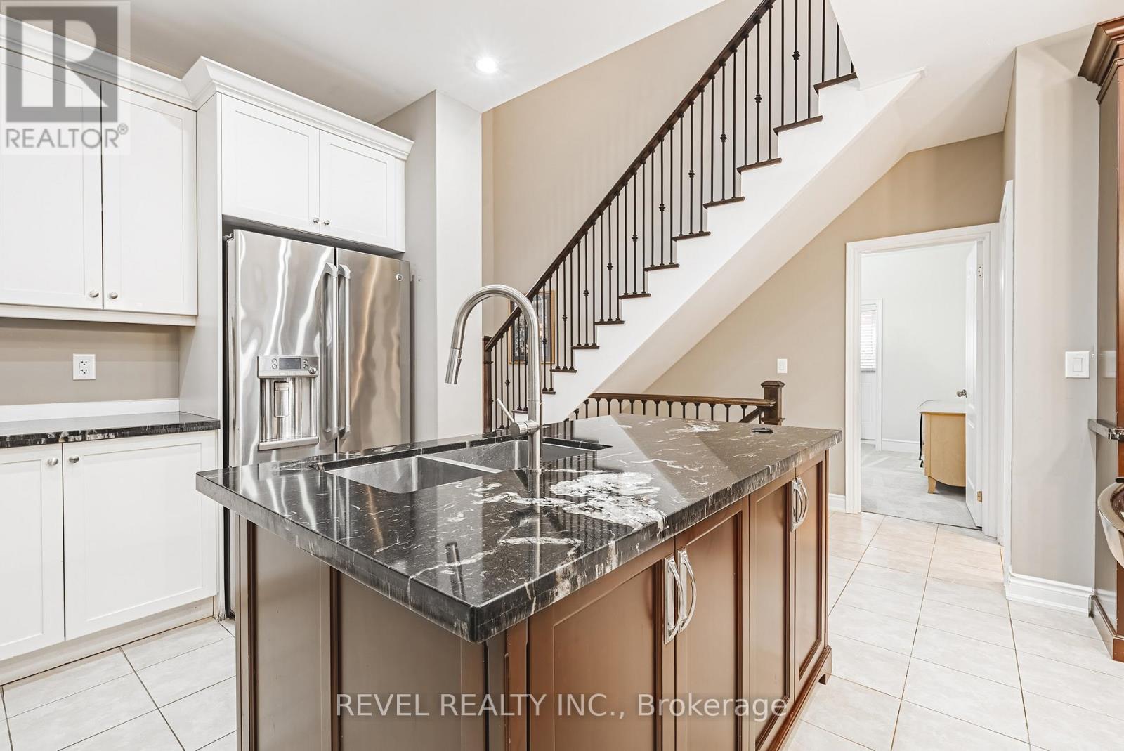 664 Serafini Crescent, Milton, Ontario  L9T 7P3 - Photo 16 - W12491686