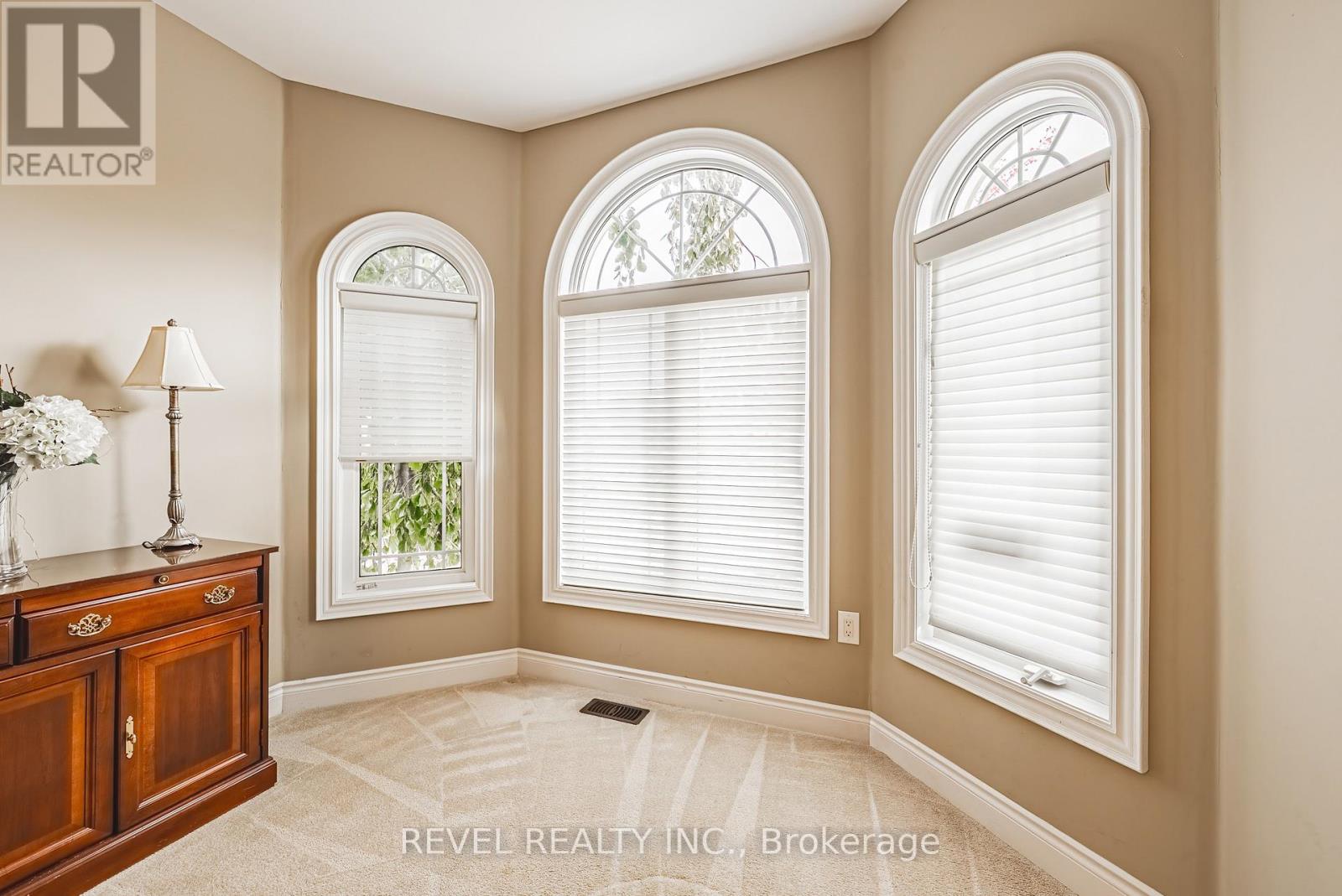 664 Serafini Crescent, Milton, Ontario  L9T 7P3 - Photo 21 - W12491686