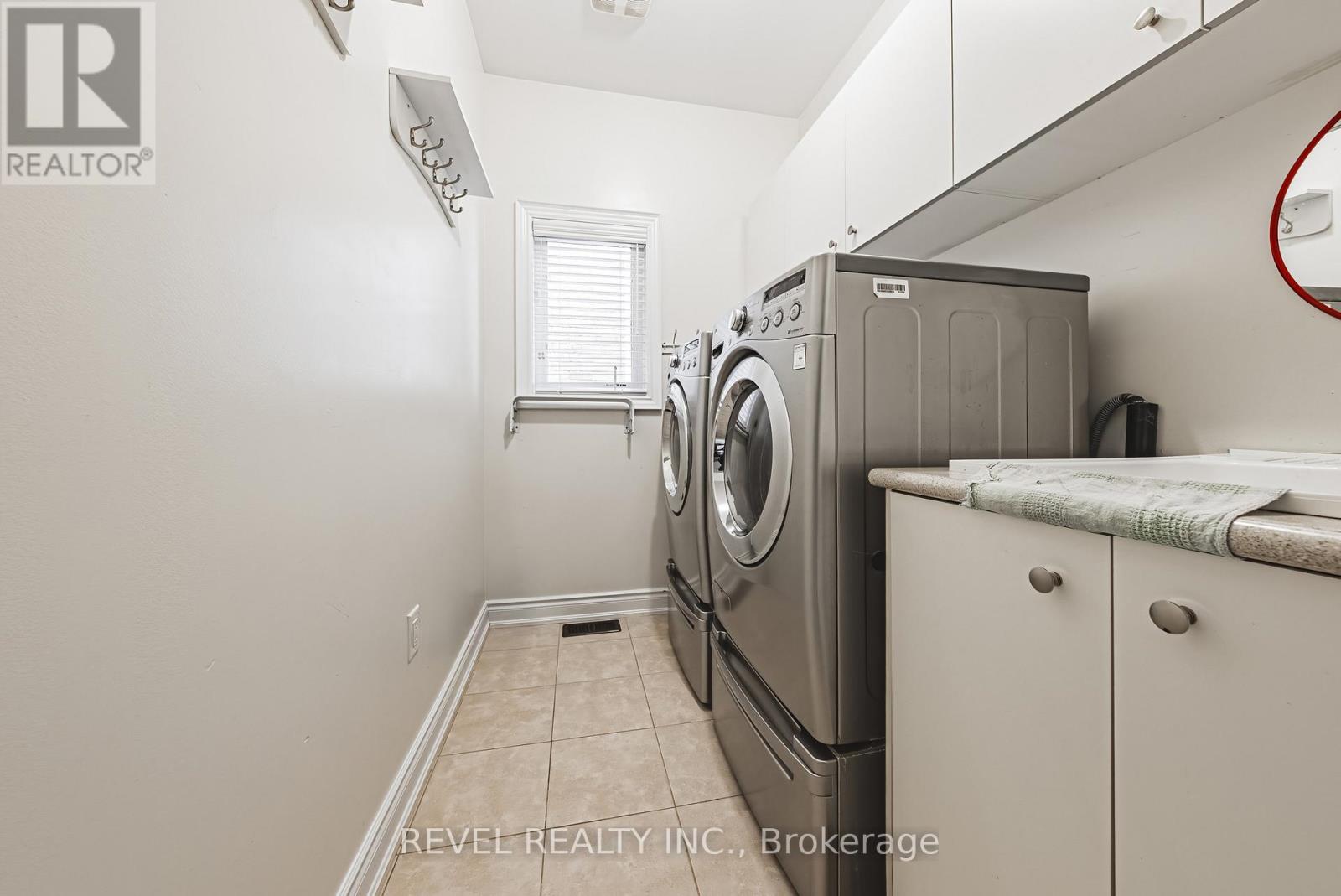 664 Serafini Crescent, Milton, Ontario  L9T 7P3 - Photo 27 - W12491686