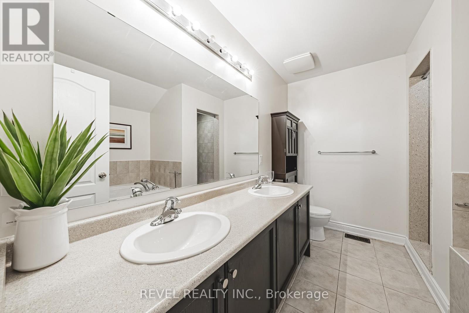 664 Serafini Crescent, Milton, Ontario  L9T 7P3 - Photo 33 - W12491686