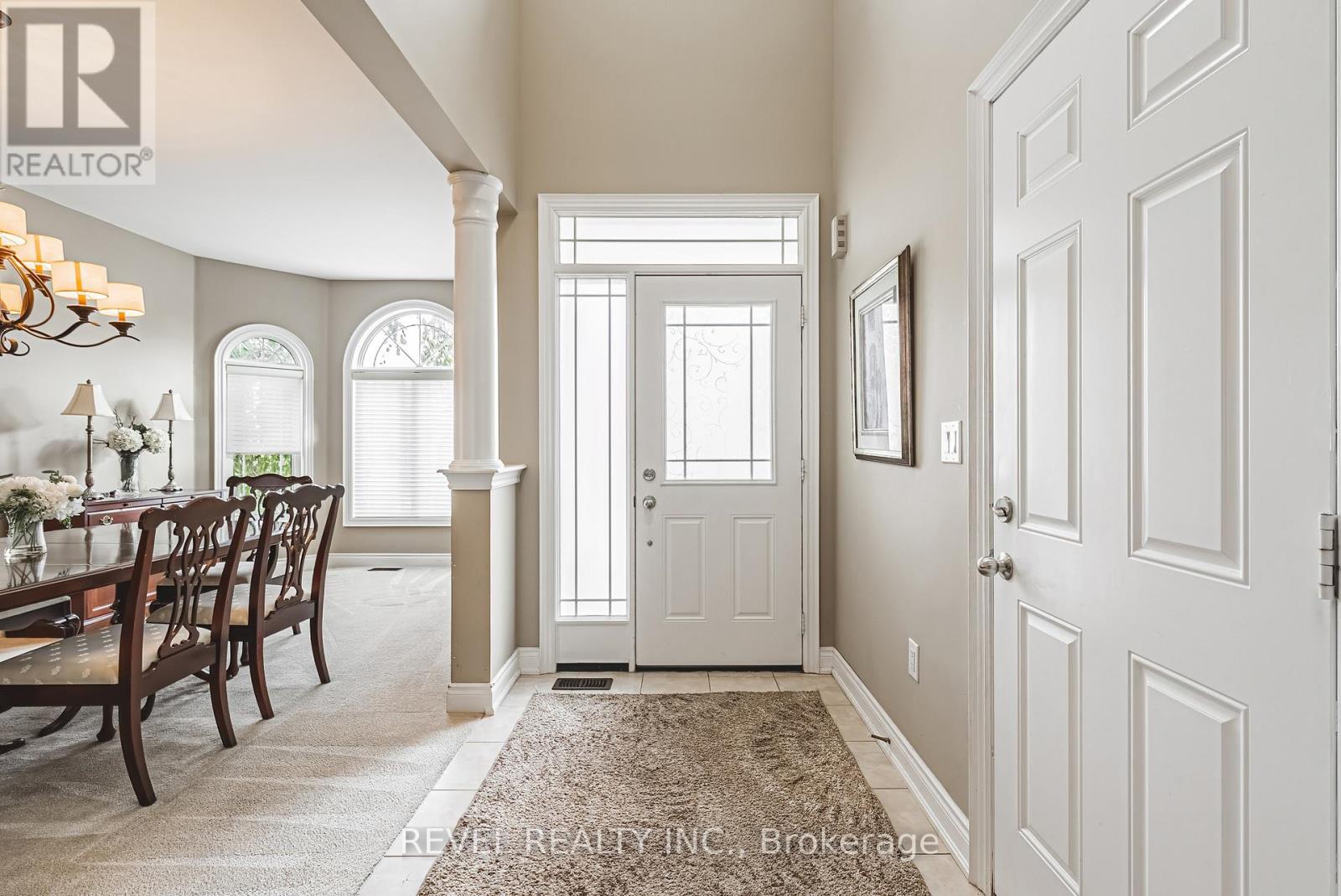 664 Serafini Crescent, Milton, Ontario  L9T 7P3 - Photo 4 - W12491686