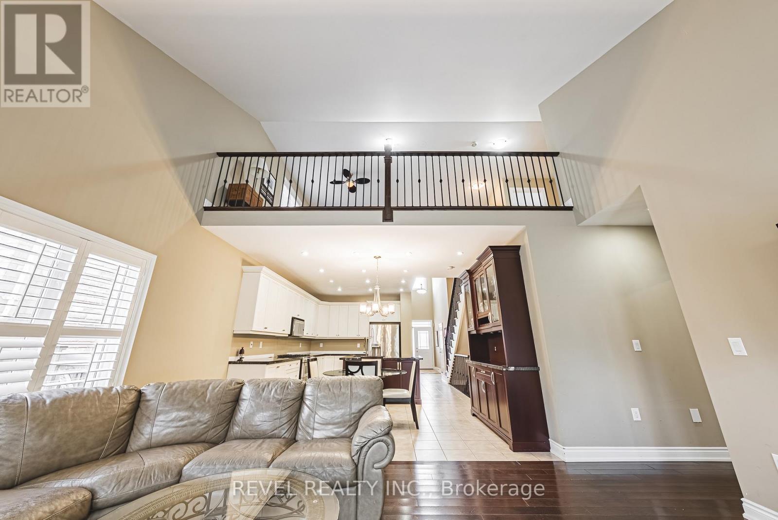 664 Serafini Crescent, Milton, Ontario  L9T 7P3 - Photo 9 - W12491686