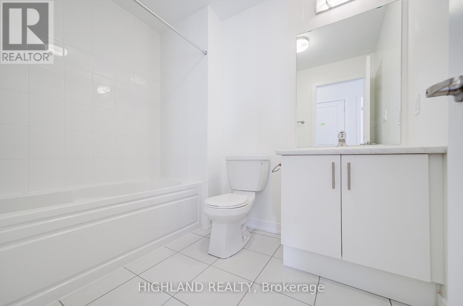 1118 Wheat Boom Drive, Oakville, Ontario  L6H 7W4 - Photo 9 - W12491692