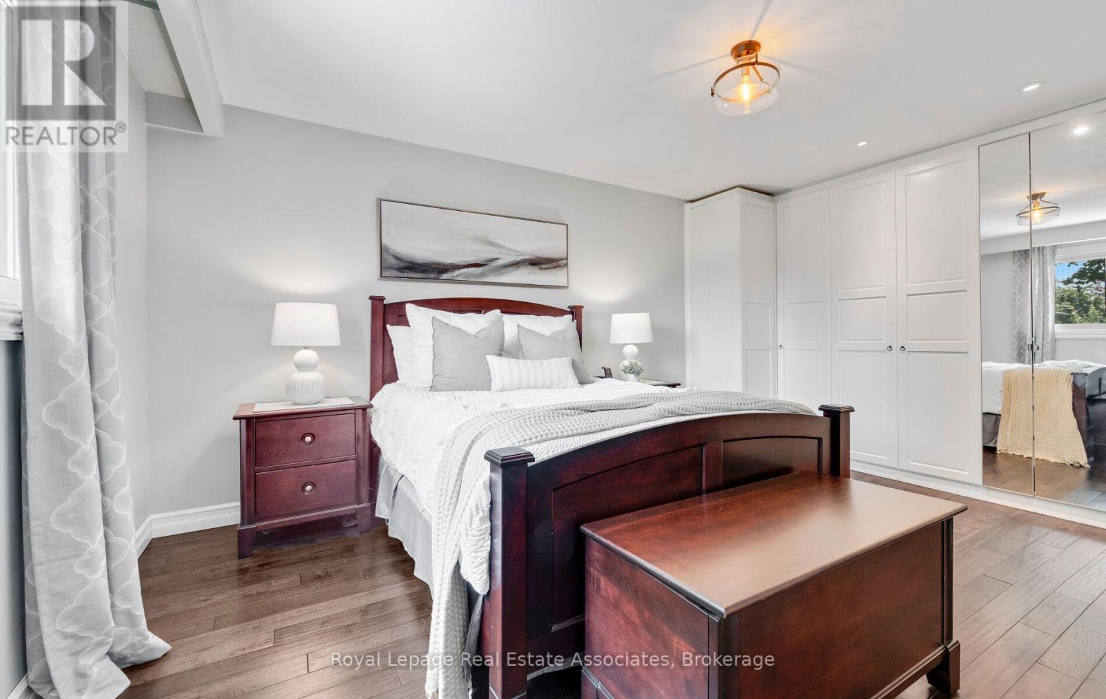 296 Chantenay Drive, Mississauga, Ontario  L5A 1E7 - Photo 23 - W12491702