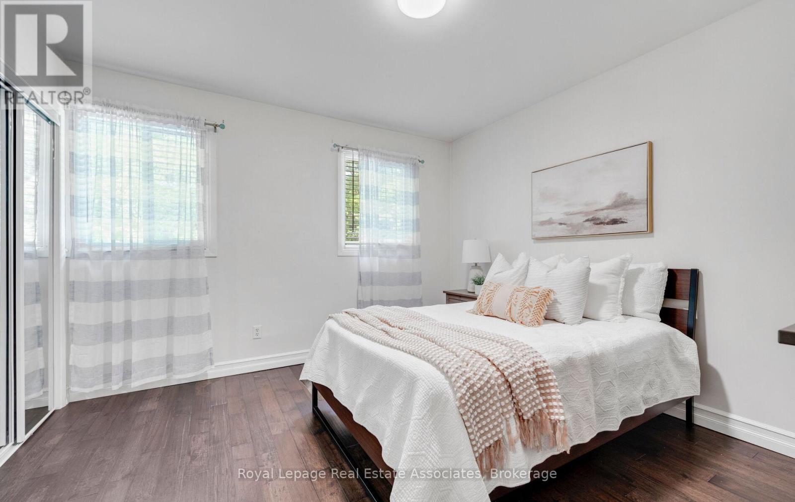 296 Chantenay Drive, Mississauga, Ontario  L5A 1E7 - Photo 30 - W12491702