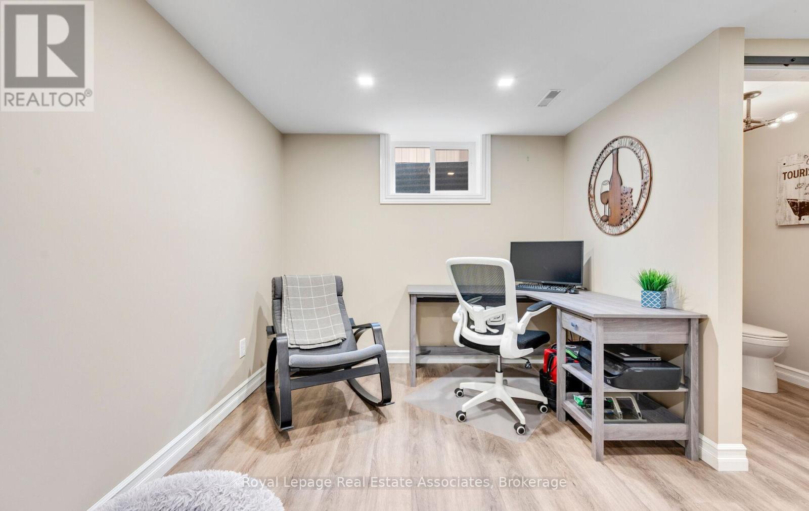 296 Chantenay Drive, Mississauga, Ontario  L5A 1E7 - Photo 35 - W12491702