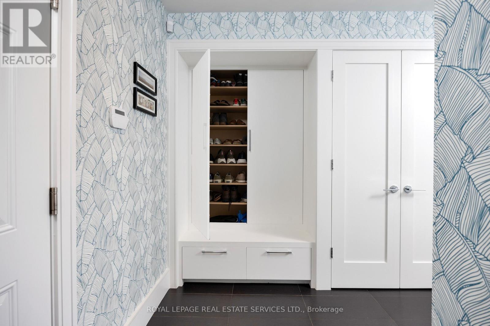 57 Meadowbank Road, Toronto, Ontario  M9B 5C7 - Photo 15 - W12491718