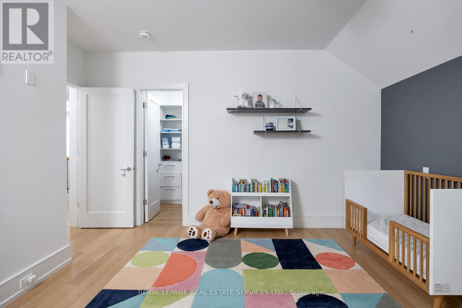 57 Meadowbank Road, Toronto, Ontario  M9B 5C7 - Photo 32 - W12491718