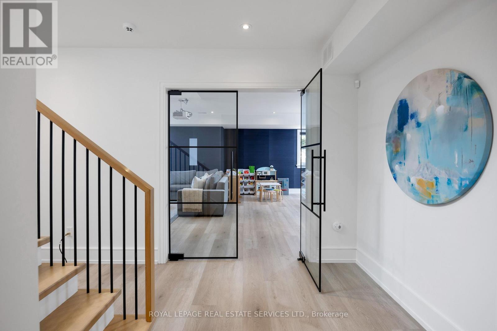 57 Meadowbank Road, Toronto, Ontario  M9B 5C7 - Photo 36 - W12491718