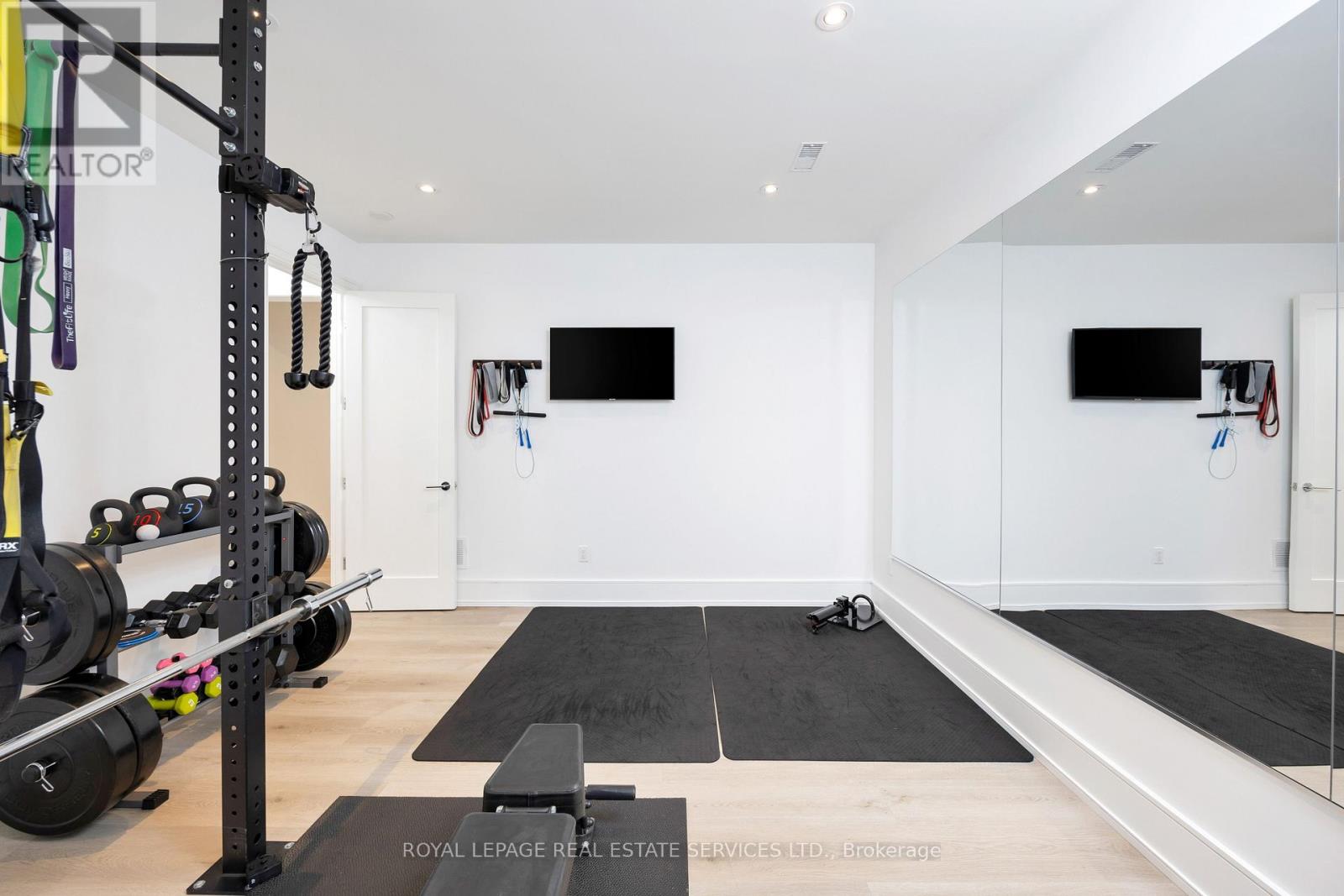 57 Meadowbank Road, Toronto, Ontario  M9B 5C7 - Photo 42 - W12491718