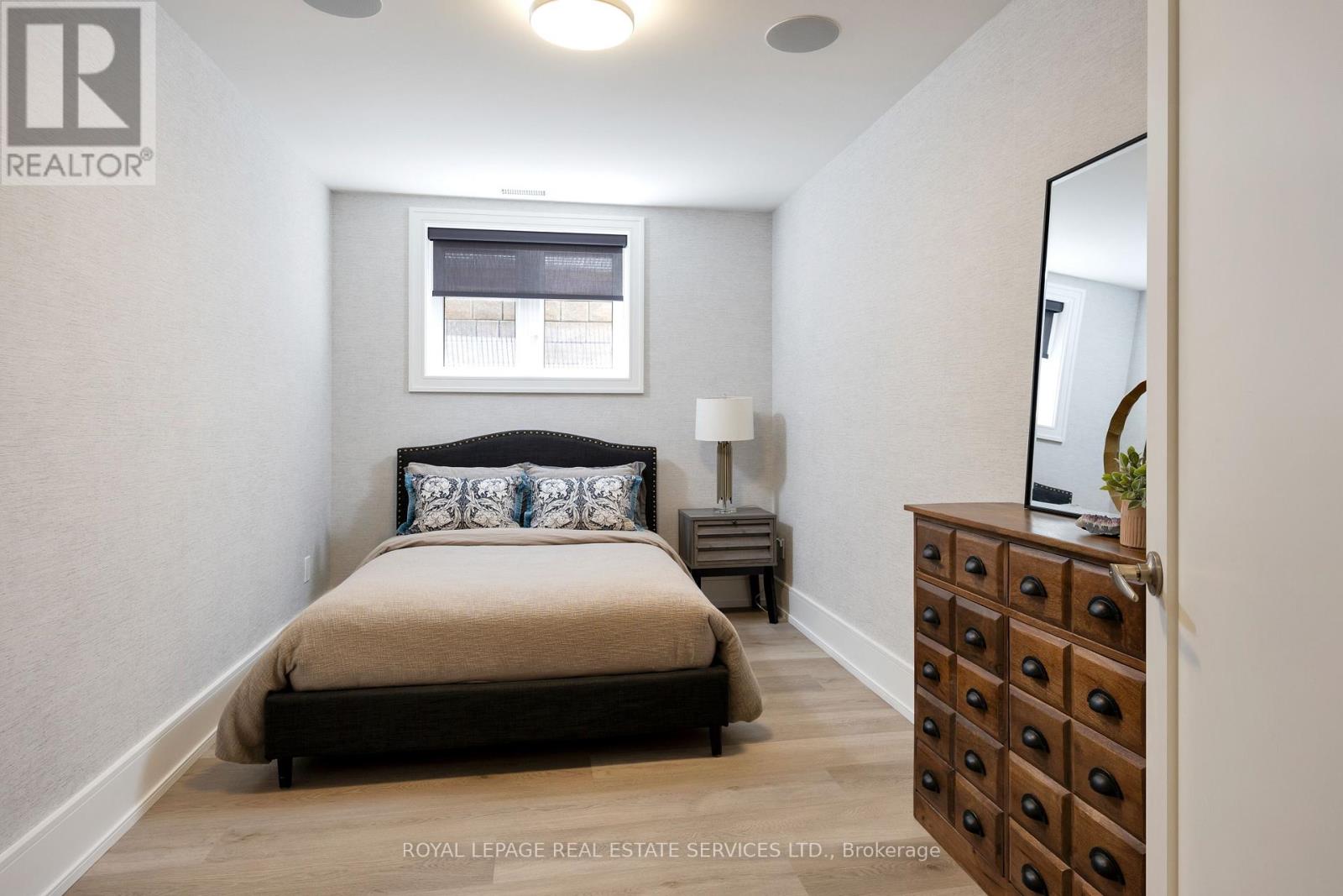 57 Meadowbank Road, Toronto, Ontario  M9B 5C7 - Photo 43 - W12491718