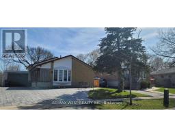 UPPER - 51 MONTERREY DRIVE, Toronto, Ontario