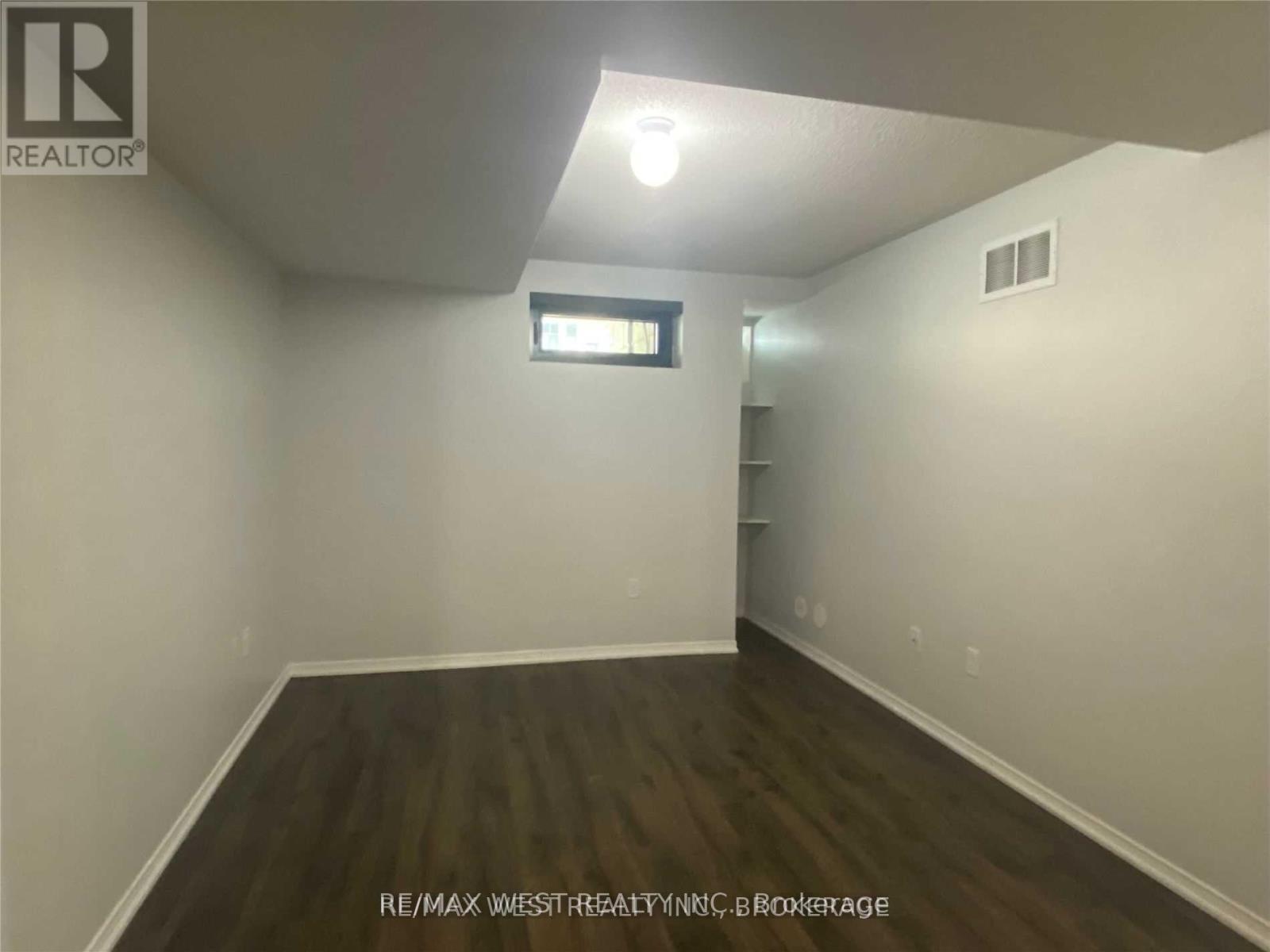 421 - 130 Widdicombe Hill Boulevard, Toronto, Ontario  M9R 4A6 - Photo 13 - W12491792