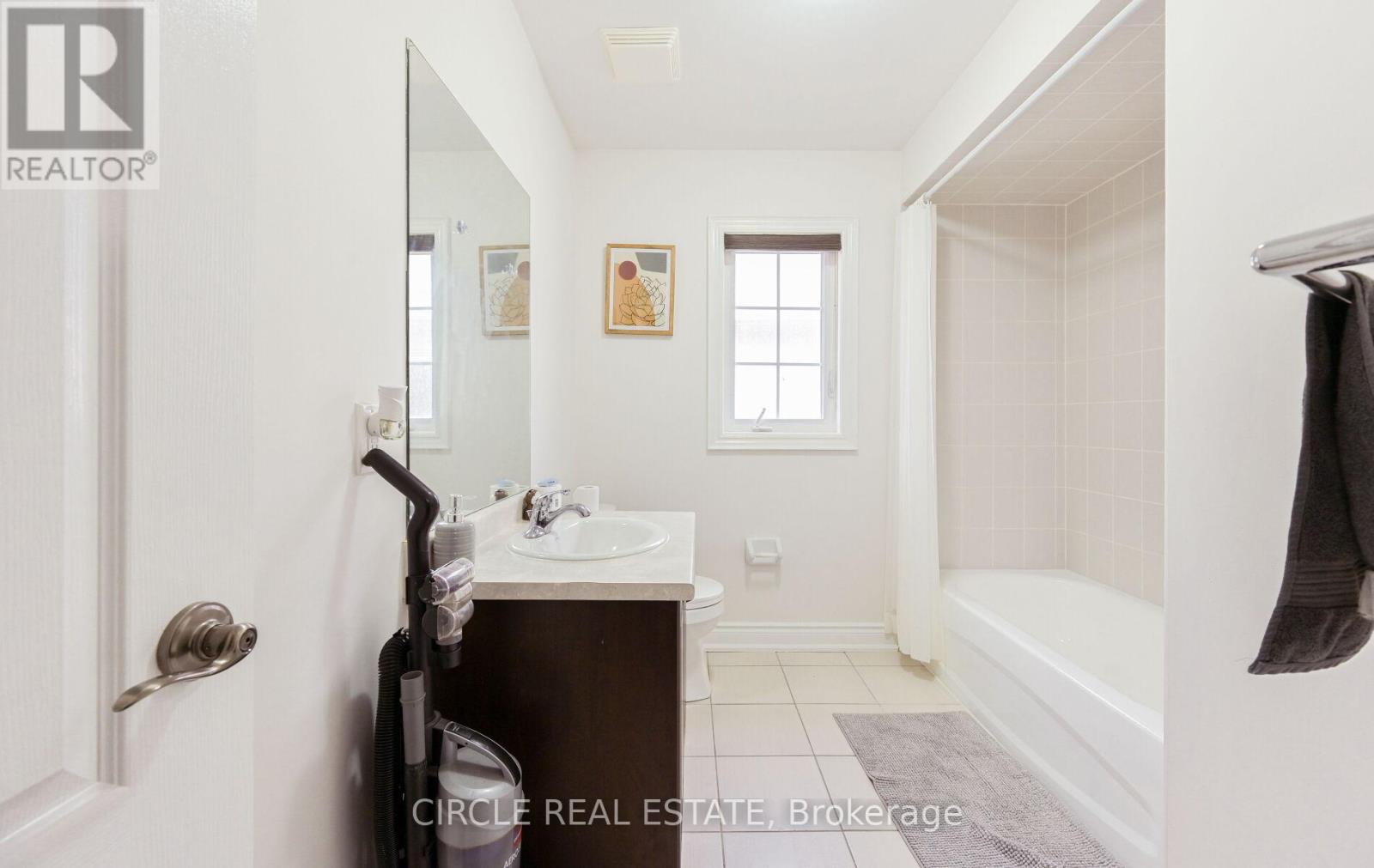 22 Brussels Avenue, Brampton, Ontario  L6Z 0A5 - Photo 24 - W12491806