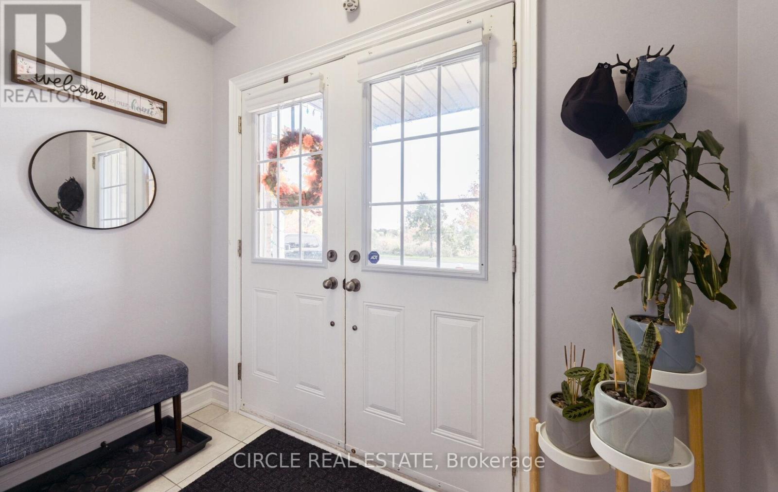 22 Brussels Avenue, Brampton, Ontario  L6Z 0A5 - Photo 3 - W12491806