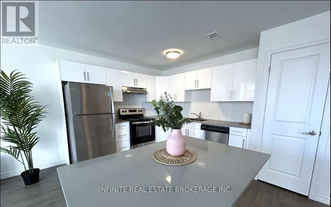 608 - 1254 Marlborough Court, Oakville, Ontario  L6H 7X6 - Photo 2 - W12491822