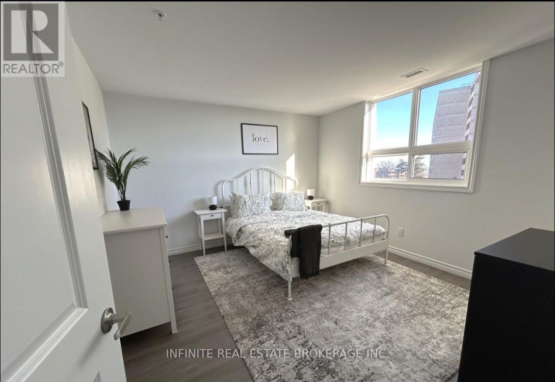 608 - 1254 Marlborough Court, Oakville, Ontario  L6H 7X6 - Photo 4 - W12491822