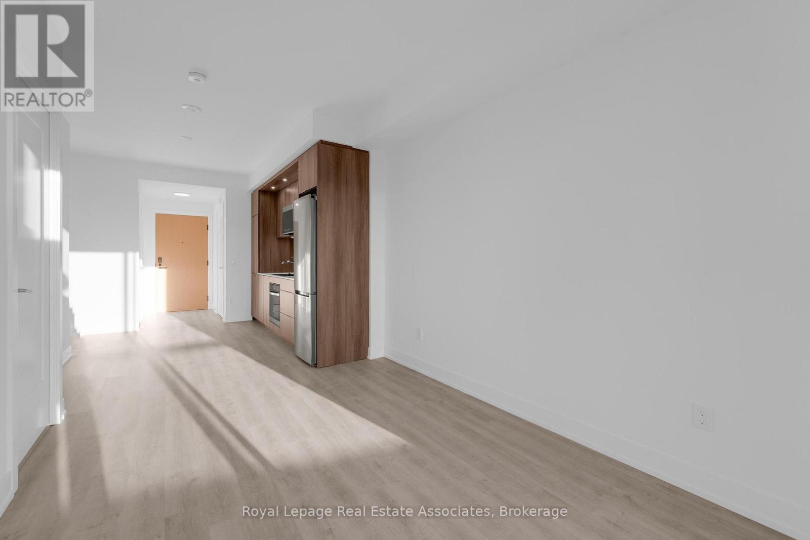 508 - 60 Central Park Roadway, Toronto, Ontario  M9A 0E6 - Photo 13 - W12491840