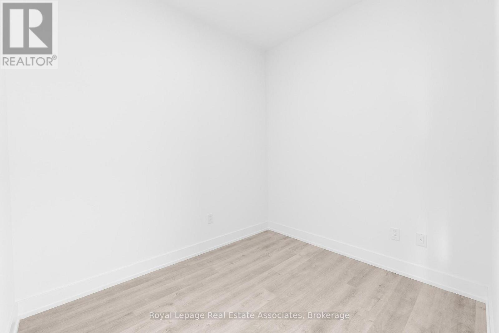 508 - 60 Central Park Roadway, Toronto, Ontario  M9A 0E6 - Photo 7 - W12491840