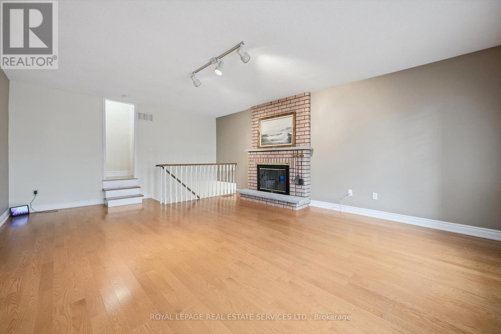 1468 Reeves Gate, Oakville, Ontario  L6M 3H3 - Photo 19 - W12491862