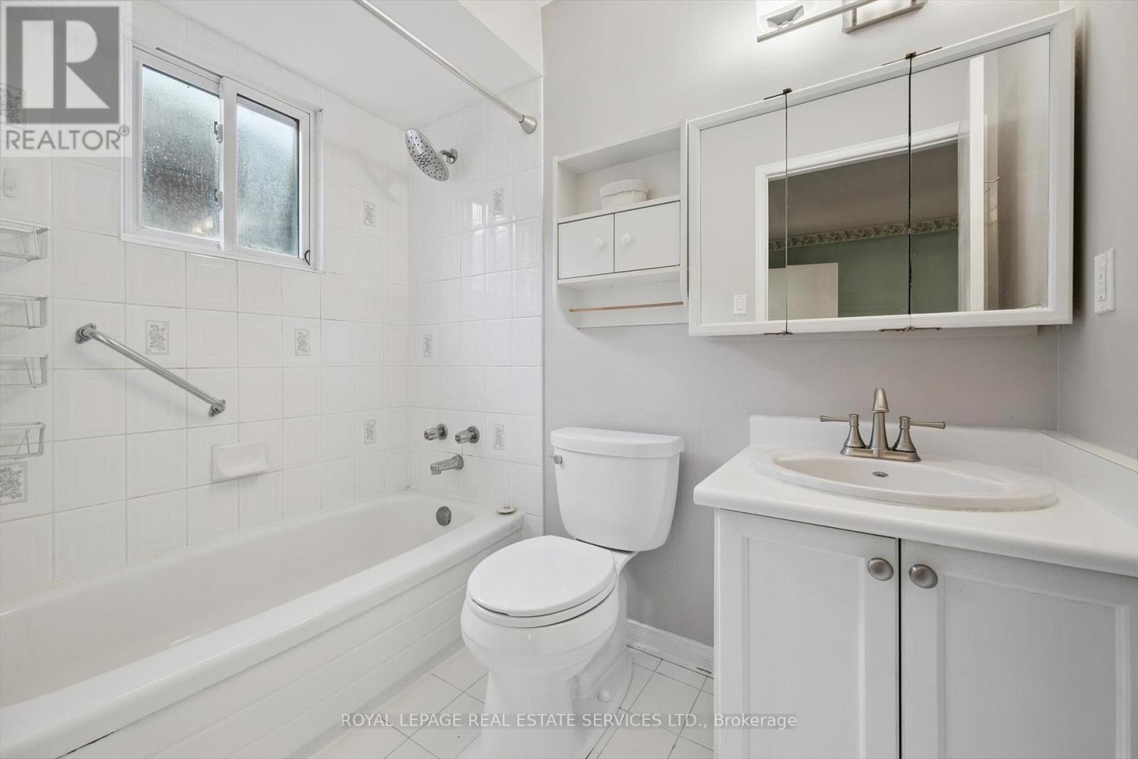 1468 Reeves Gate, Oakville, Ontario  L6M 3H3 - Photo 26 - W12491862