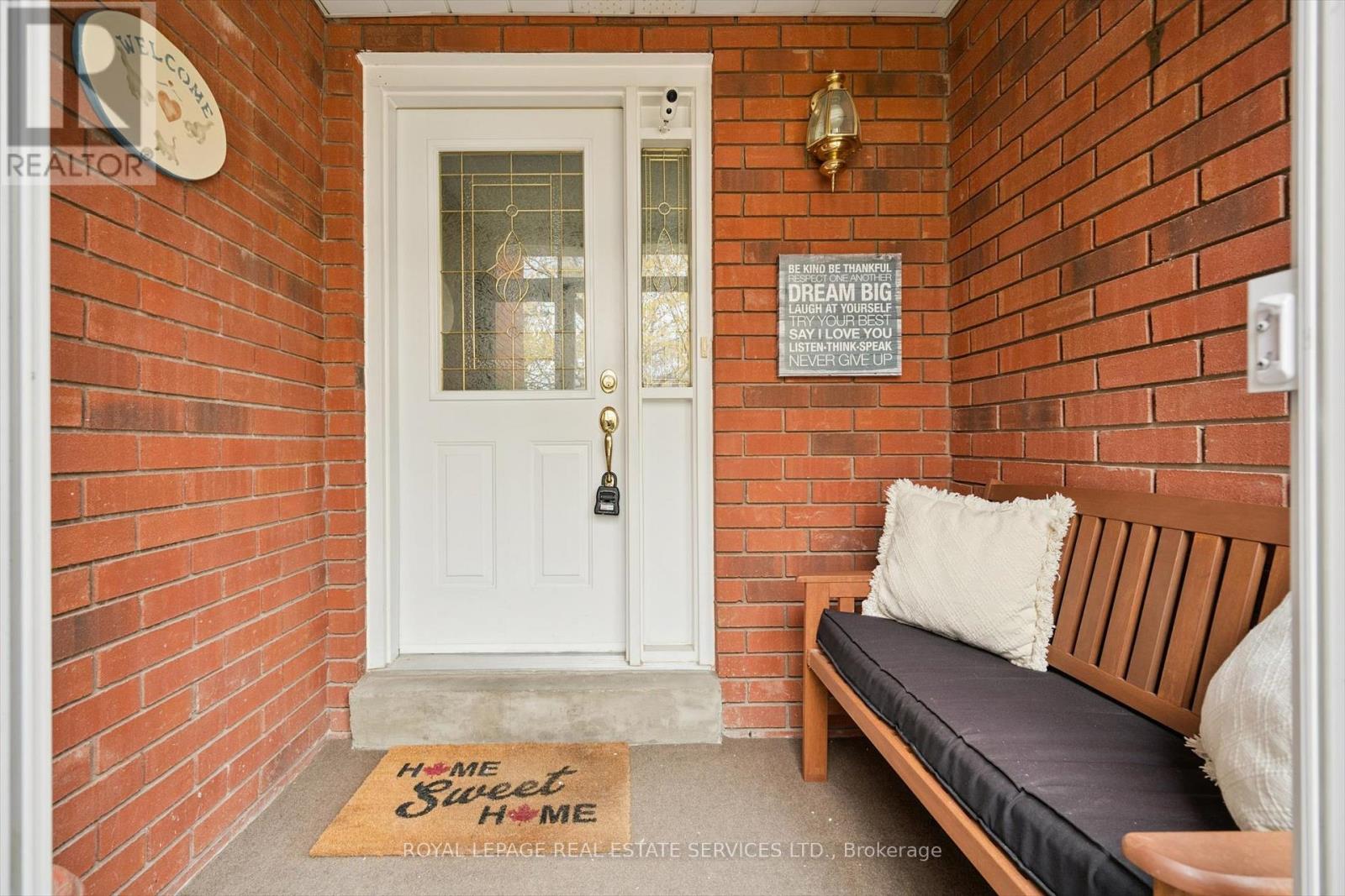 1468 Reeves Gate, Oakville, Ontario  L6M 3H3 - Photo 4 - W12491862