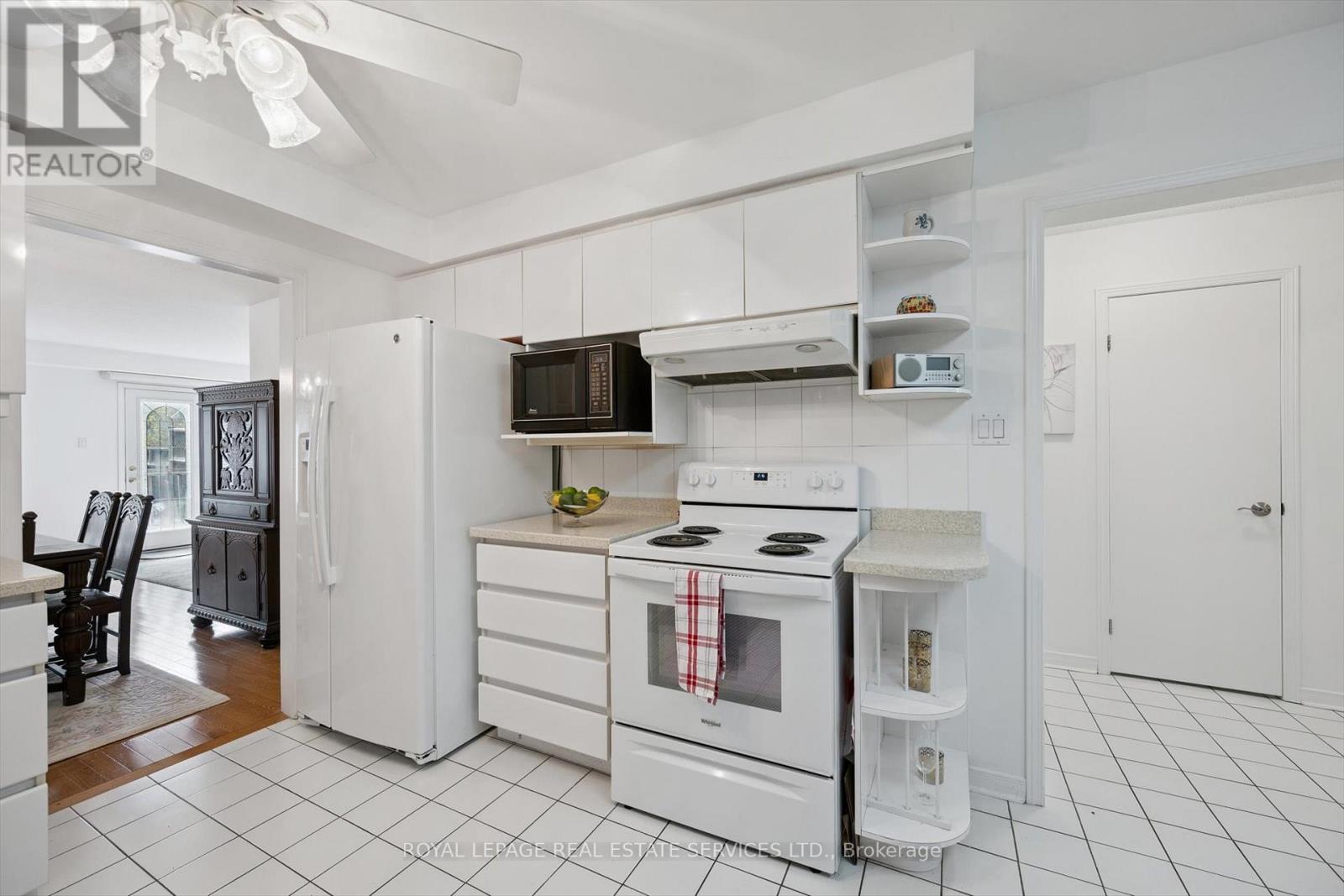 1468 Reeves Gate, Oakville, Ontario  L6M 3H3 - Photo 8 - W12491862