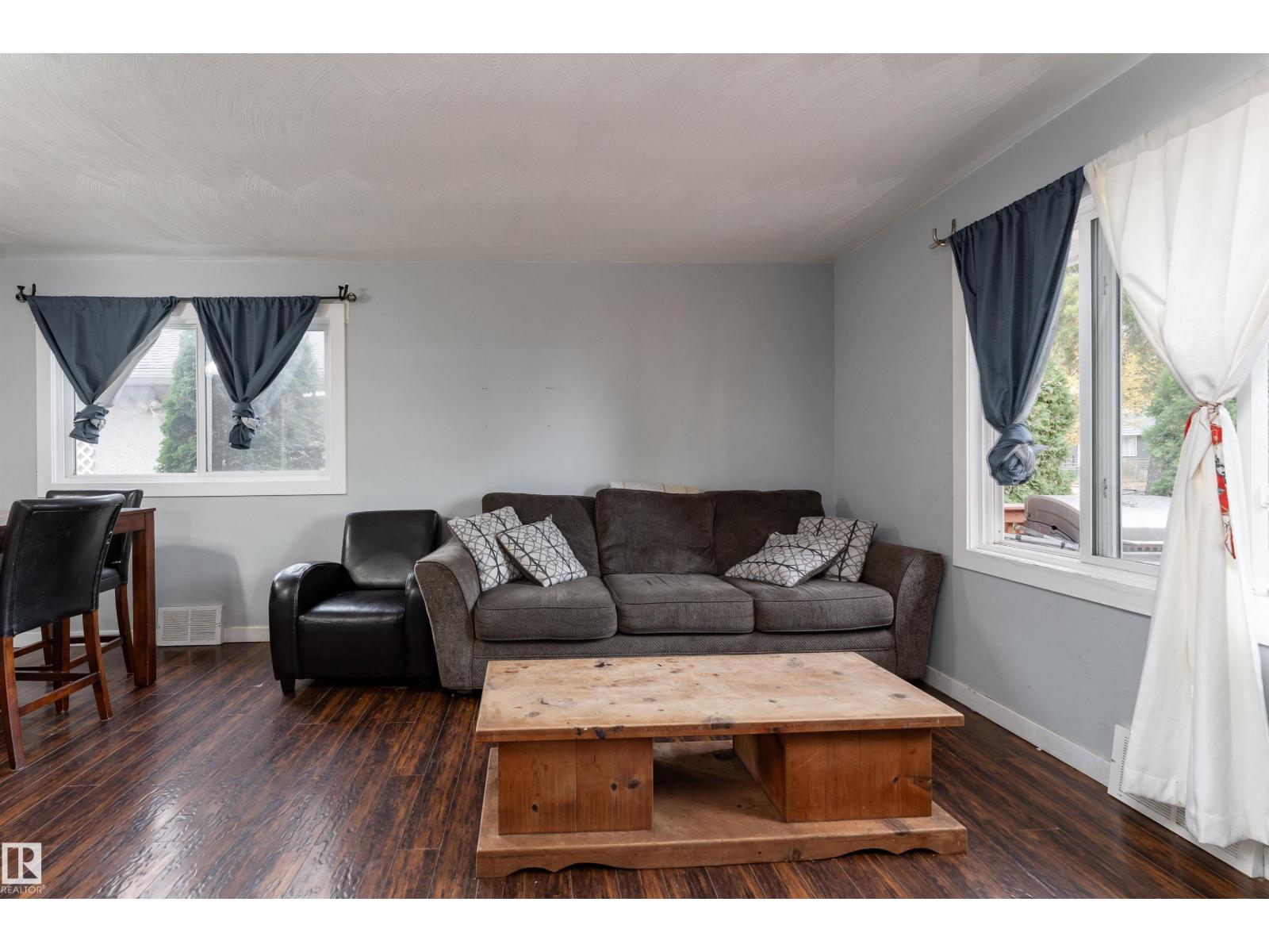 12316 140 St Nw, Edmonton, Alberta  T5L 2C8 - Photo 2 - E4461457