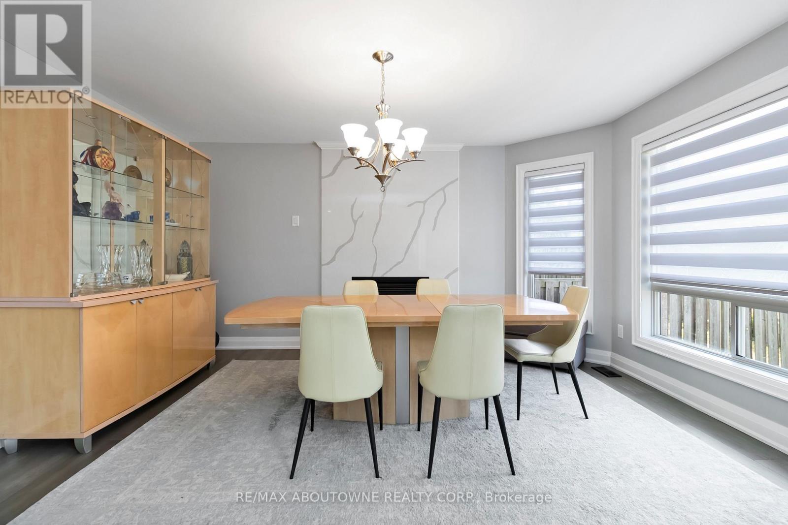 2286 Dunforest Crescent, Oakville, Ontario  L6M 4X3 - Photo 10 - W12491924