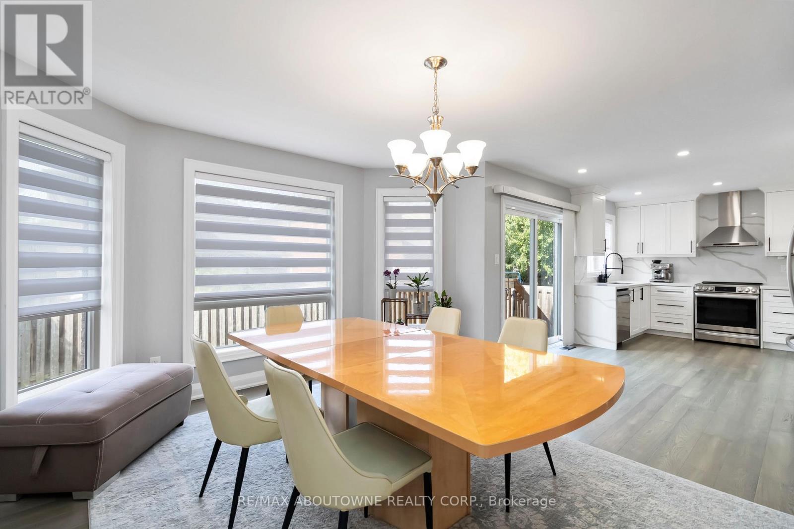 2286 Dunforest Crescent, Oakville, Ontario  L6M 4X3 - Photo 11 - W12491924