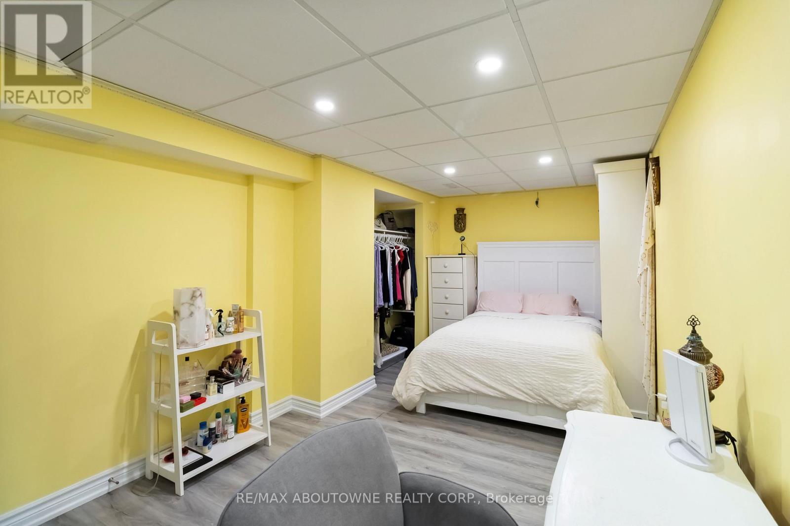 2286 Dunforest Crescent, Oakville, Ontario  L6M 4X3 - Photo 25 - W12491924