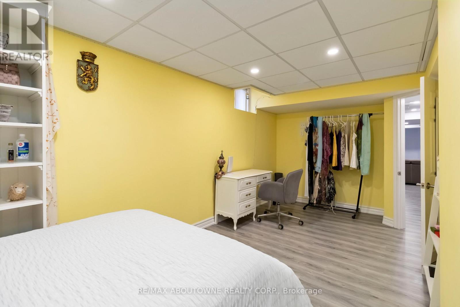 2286 Dunforest Crescent, Oakville, Ontario  L6M 4X3 - Photo 26 - W12491924