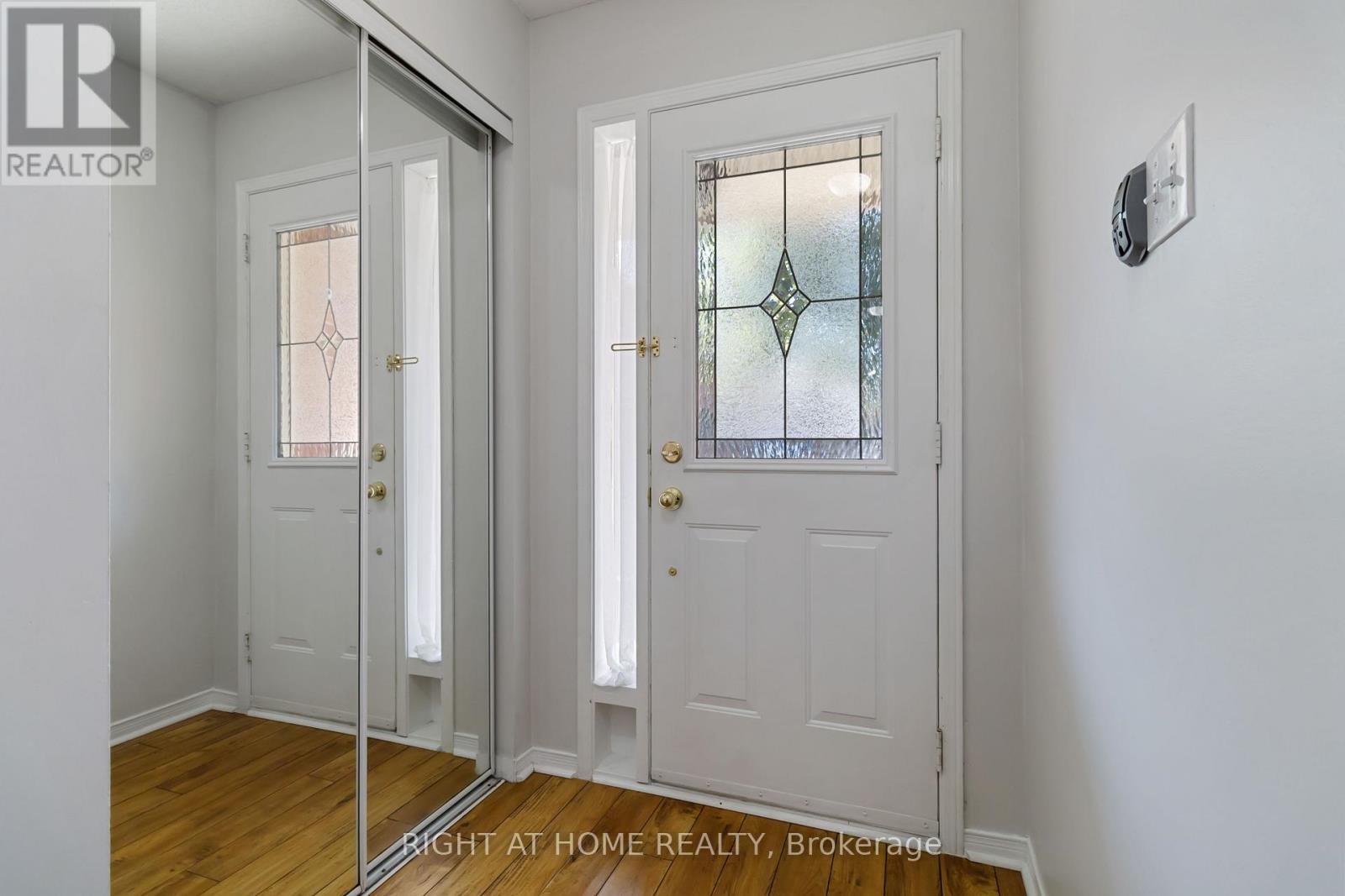 12 - 1520 Reeves Gate, Oakville, Ontario  L6M 3J4 - Photo 3 - W12491926