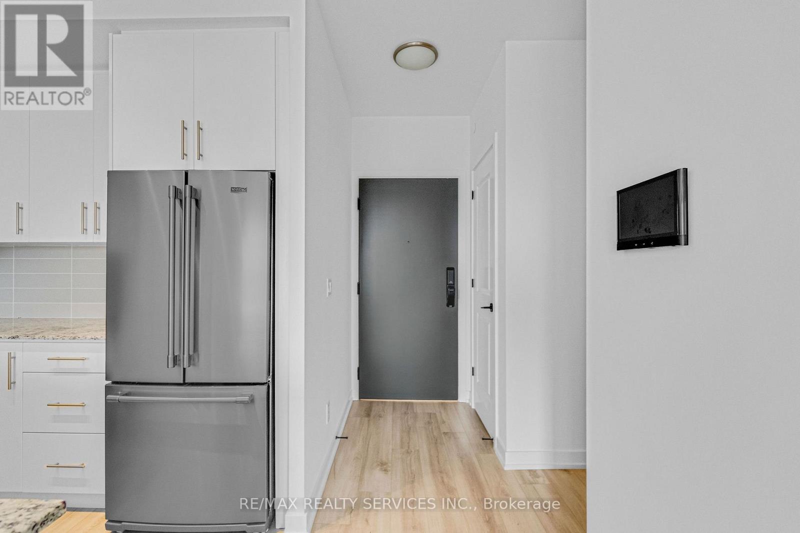 1206 - 345 Wheat Boom Drive, Oakville, Ontario  L6H 7X4 - Photo 4 - W12491970