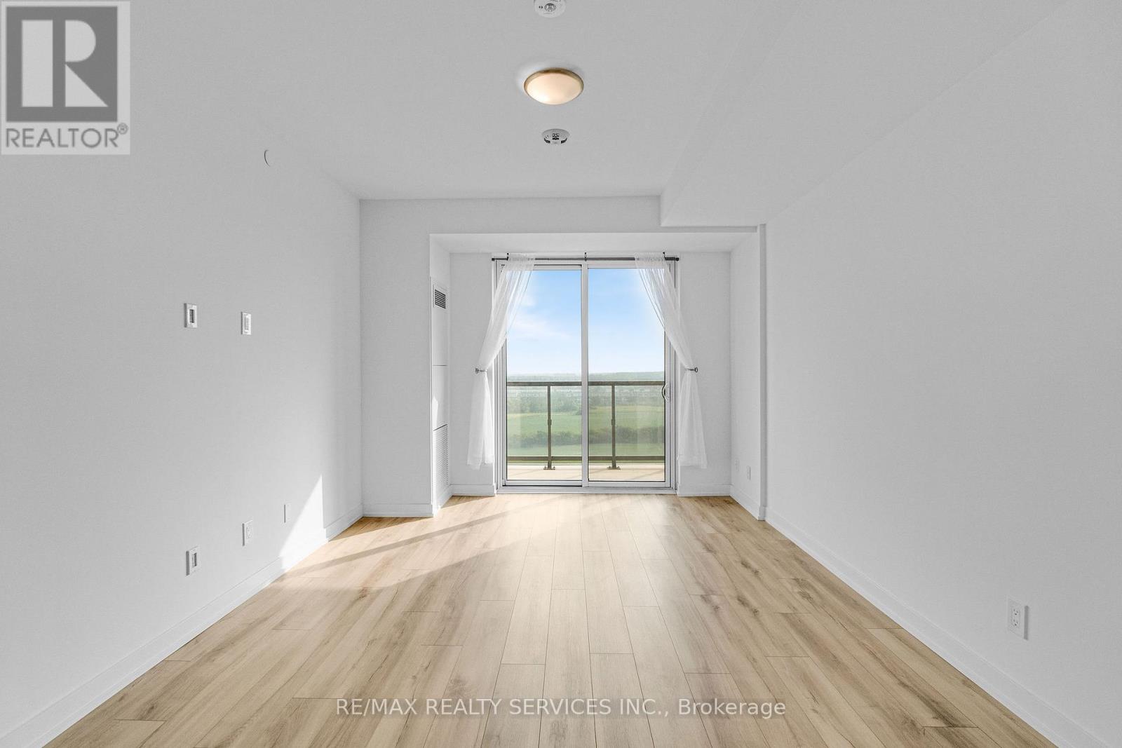 1206 - 345 Wheat Boom Drive, Oakville, Ontario  L6H 7X4 - Photo 8 - W12491970