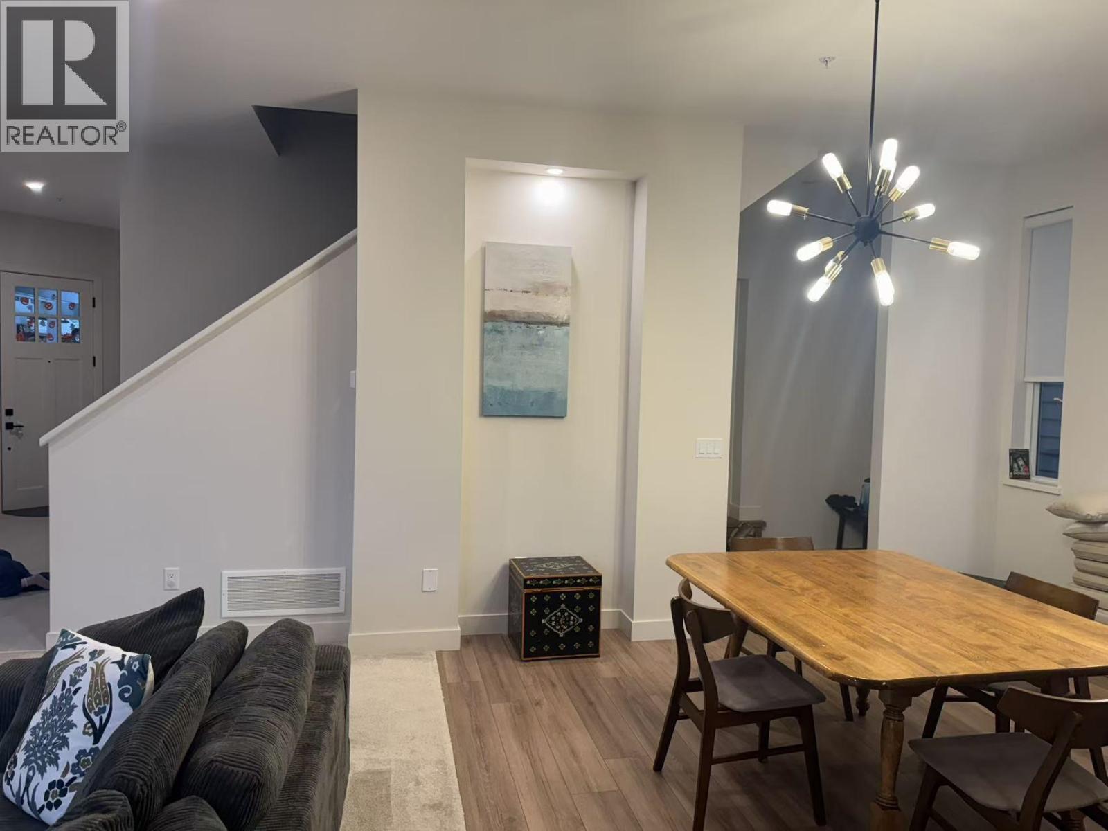 Upper Level 14033 Buckels Drive, Maple Ridge, British Columbia  V4R 0B8 - Photo 9 - R3063303