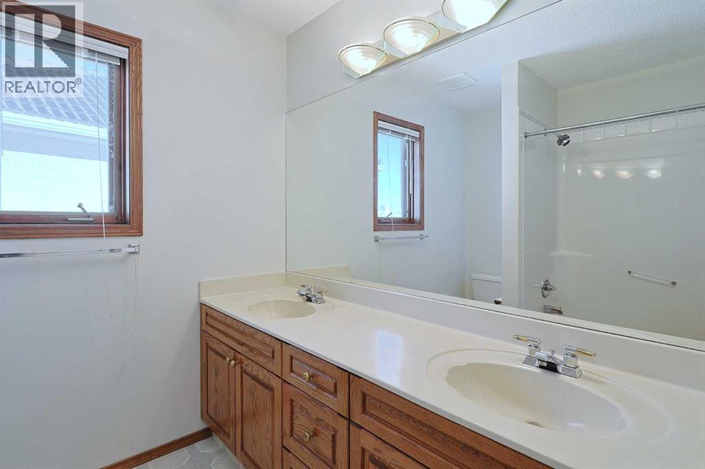 57 Hamptons Circle Nw, Calgary, Alberta  T3A 5T2 - Photo 34 - A2261456