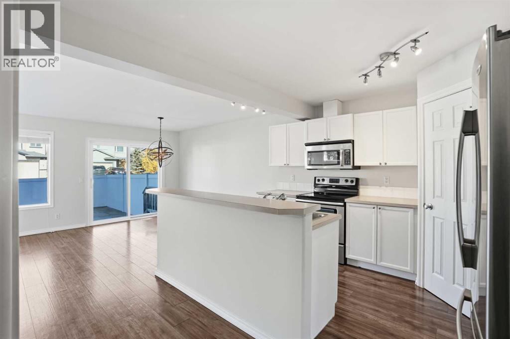 31 Citadel Estates Manor Nw, Calgary, Alberta  T3G 5M6 - Photo 6 - A2266464