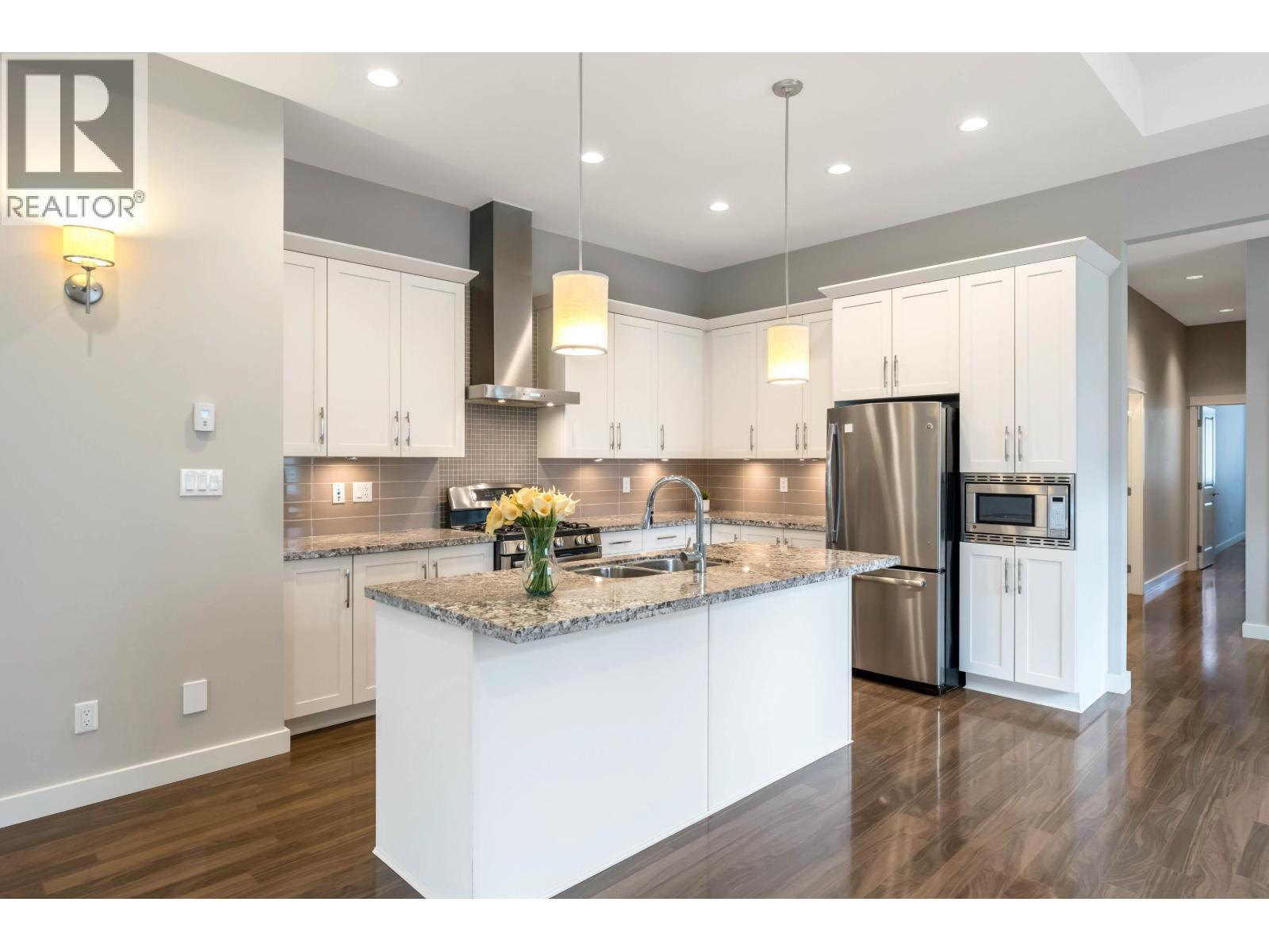 5036 Springs Boulevard, Delta, British Columbia  V4M 0A7 - Photo 8 - R3063077