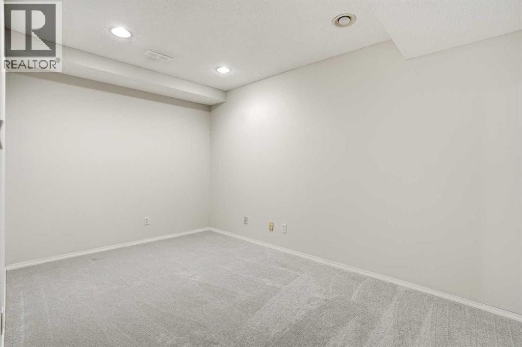 31 Citadel Estates Manor Nw, Calgary, Alberta  T3G 5M6 - Photo 36 - A2266464