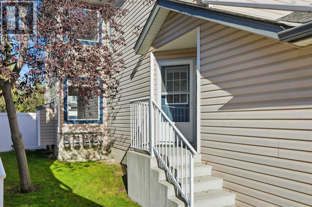 31 Citadel Estates Manor Nw, Calgary, Alberta  T3G 5M6 - Photo 3 - A2266464