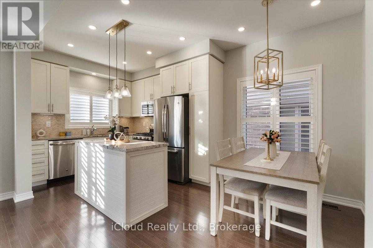 115 Echovalley Drive, Hamilton, Ontario  L8J 0H1 - Photo 12 - X12491604