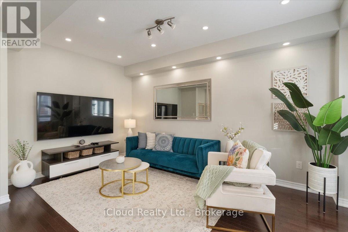 115 Echovalley Drive, Hamilton, Ontario  L8J 0H1 - Photo 13 - X12491604